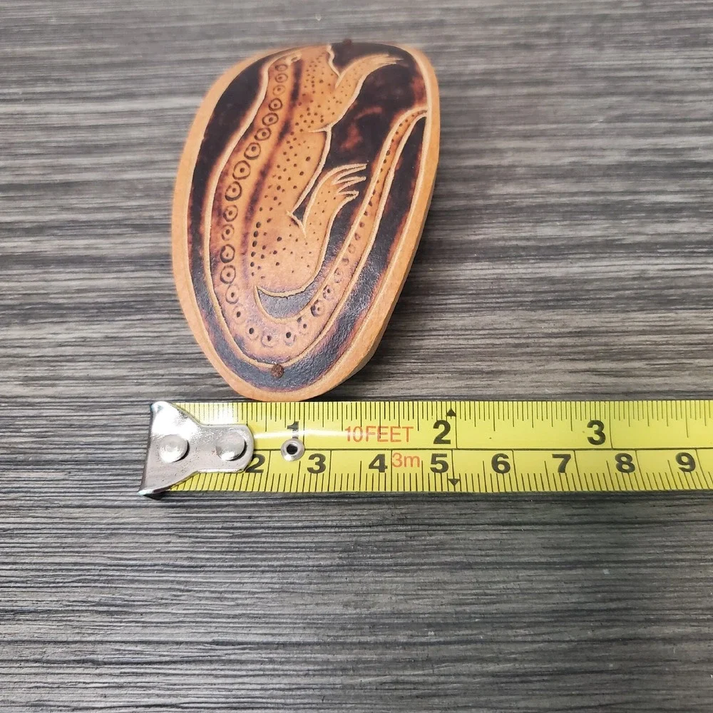 Made In‎ Peru Monitor Lizard Reptile Amphibian Hair Clip Brown Oval